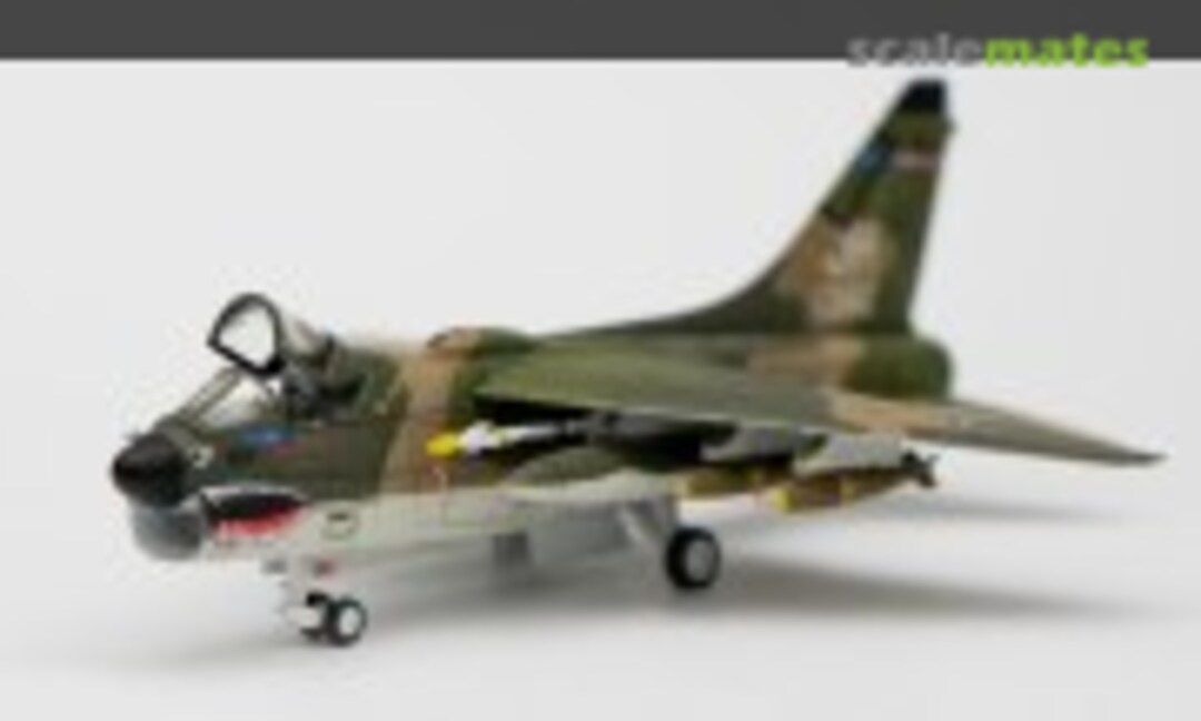 A-7D Corsair II 1:144