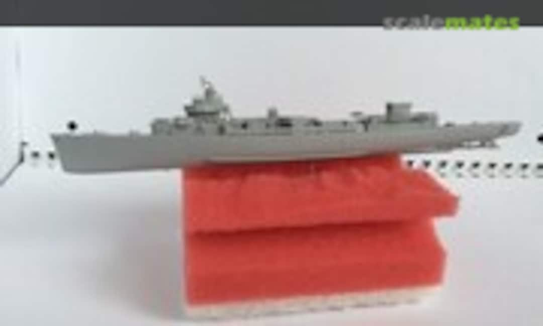 USS The Sullivans 1:700