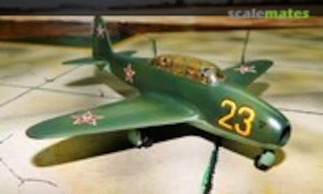 Yak-17 UTI 1:72