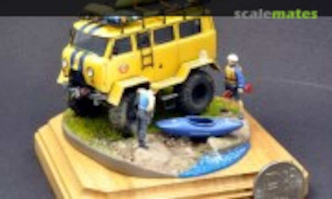 UAZ-452 1:72