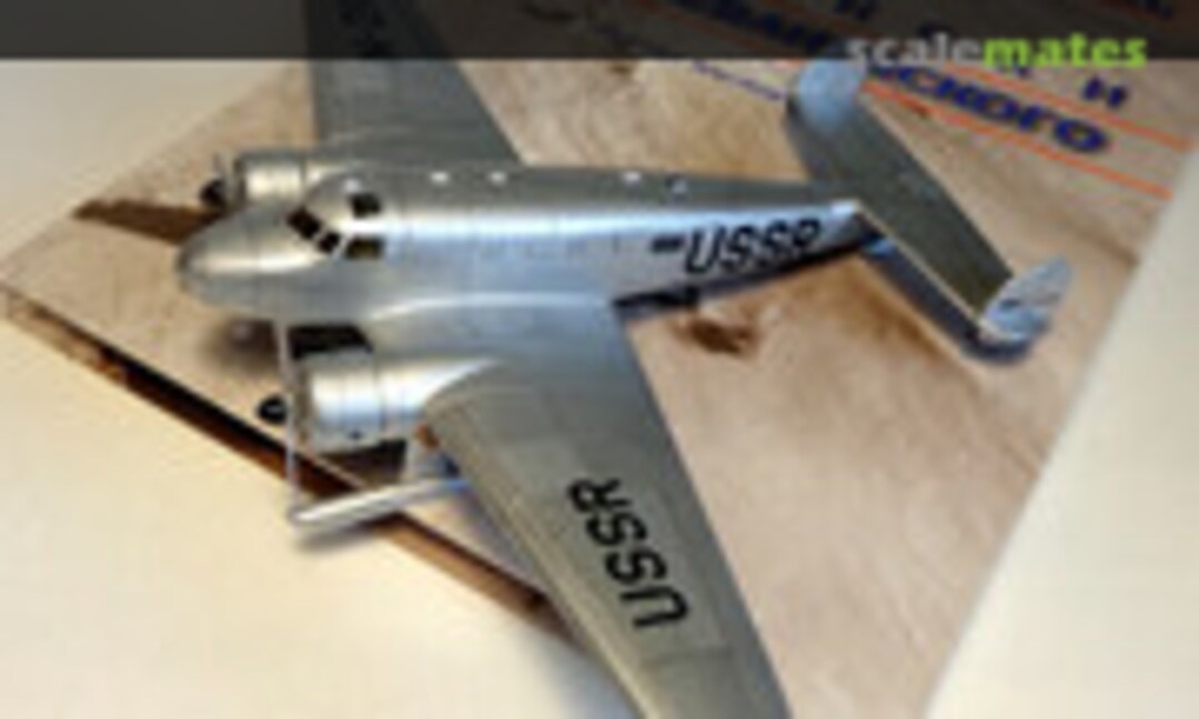 Lockheed L-10E Electra 1:72