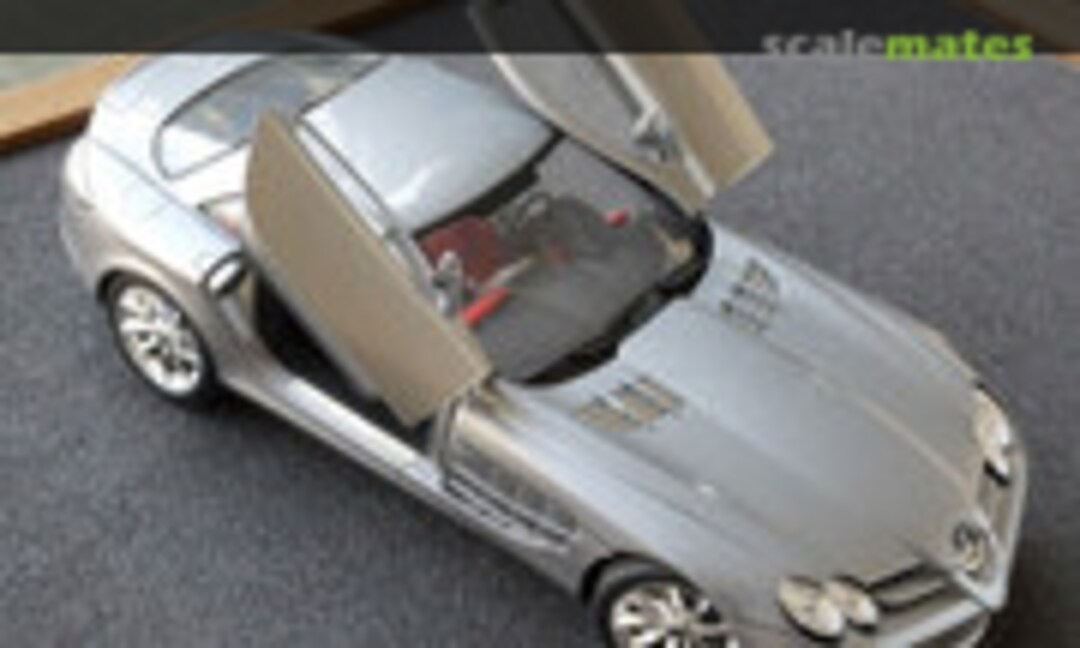 Mercedes-Benz SLR McLaren 1:24