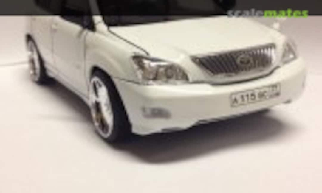 Toyota Harrier 1:24