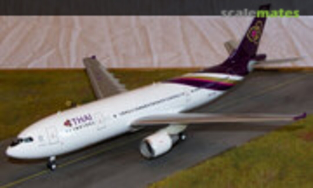 Airbus A300B4-600 1:144