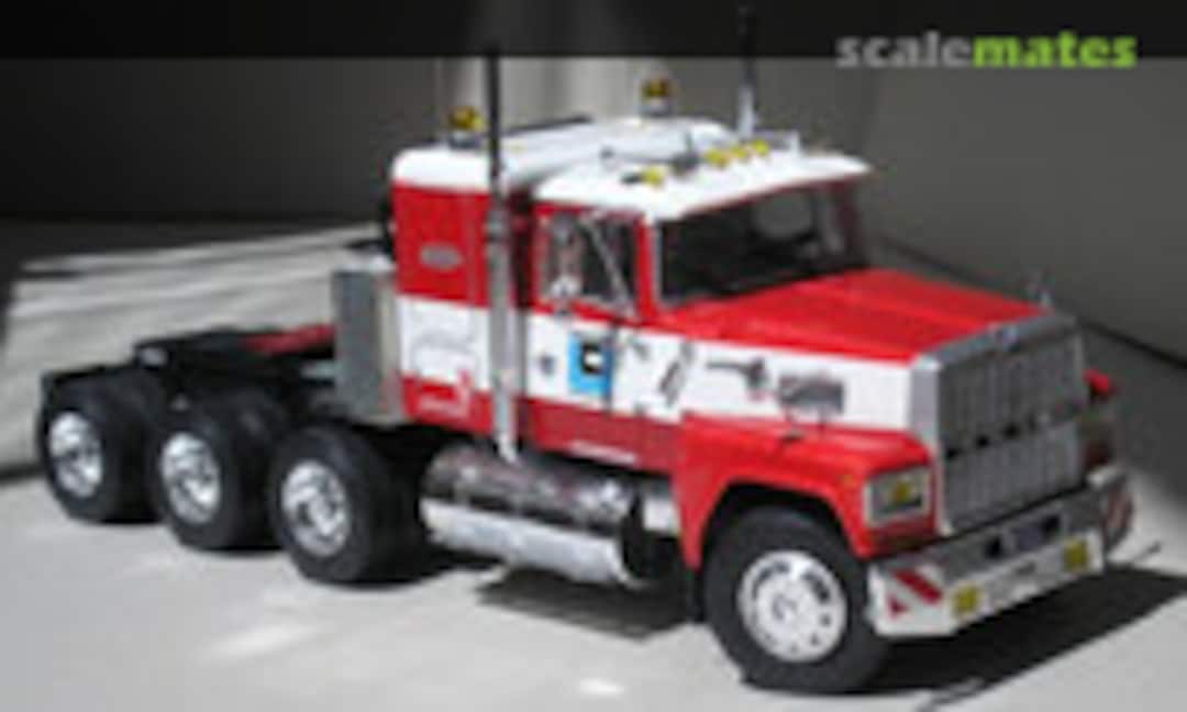 Ford LTL 9000 1:24