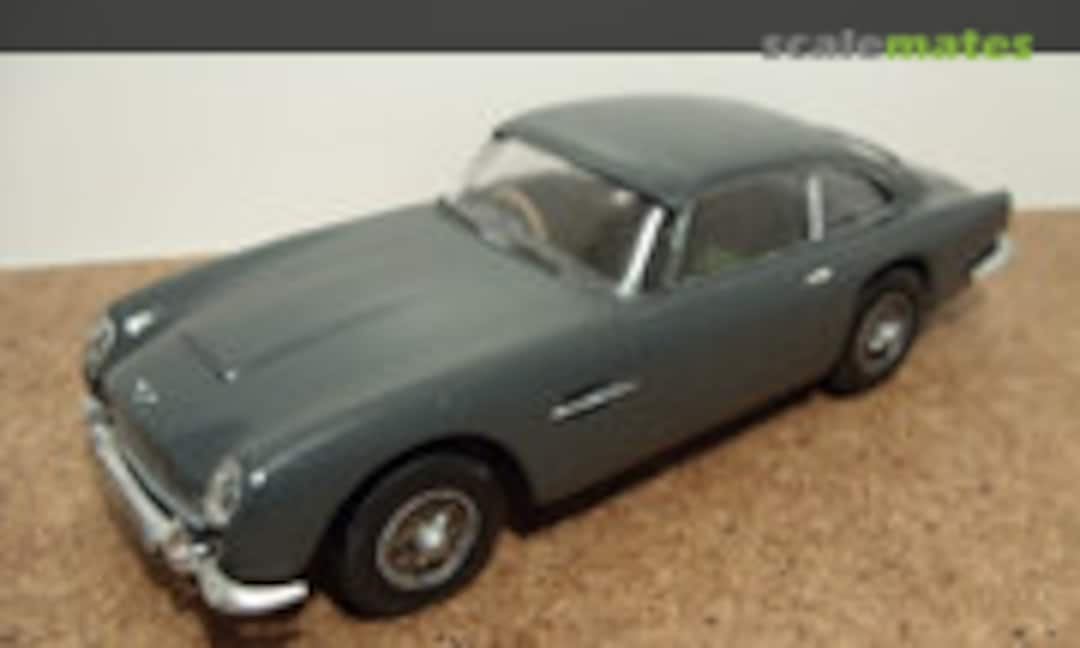 Aston Martin DB5 1:32