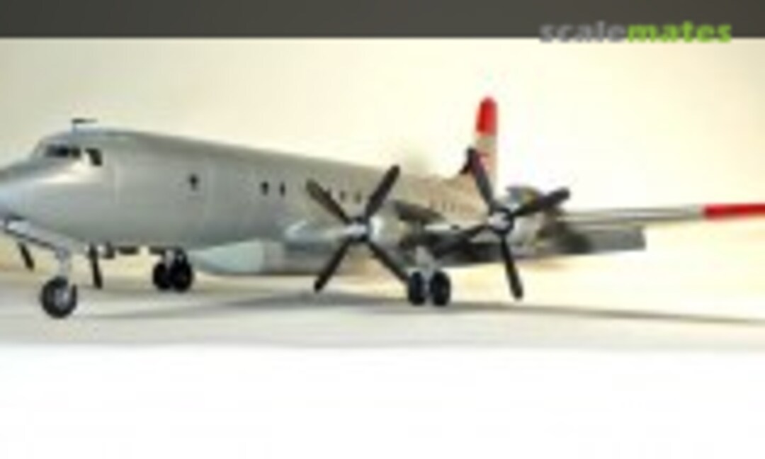 Douglas DC-7C 1:72