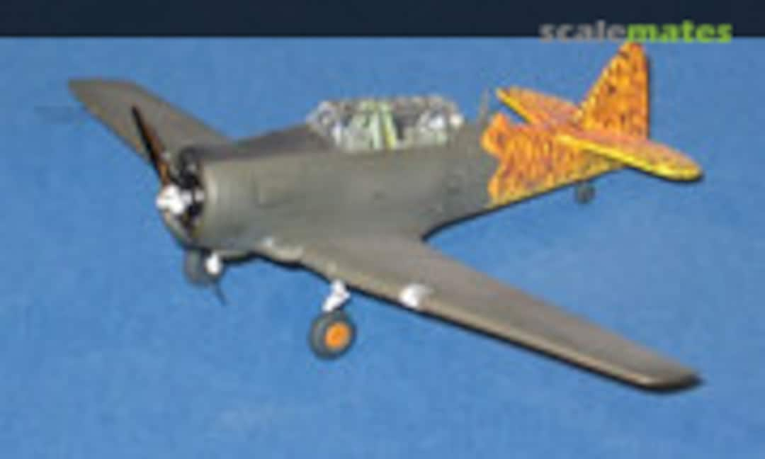 North American T-6 Harvard 1:72