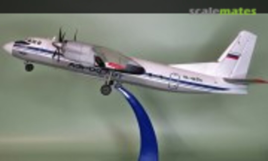 Antonov An-24 1:72