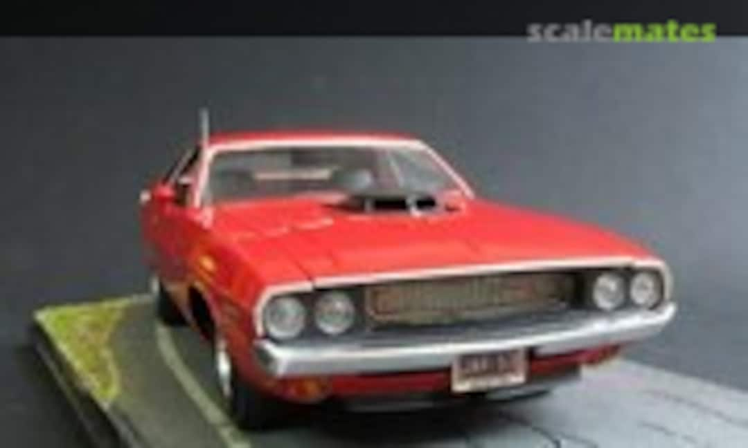 Dodge Challenger 1:24