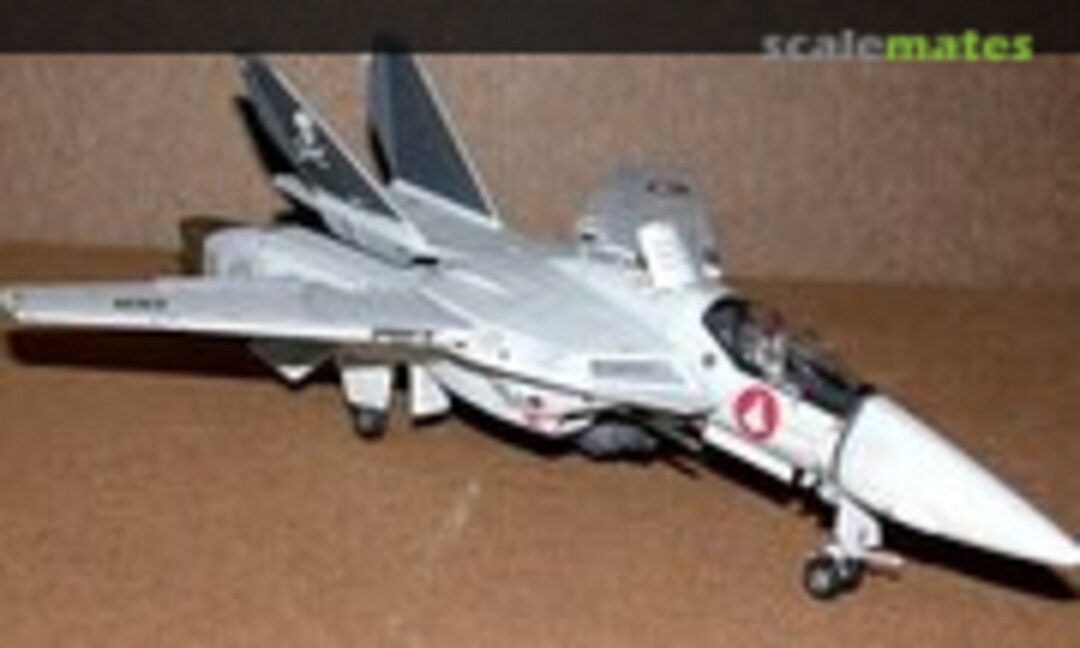 VF-1S Valkyrie 1:72