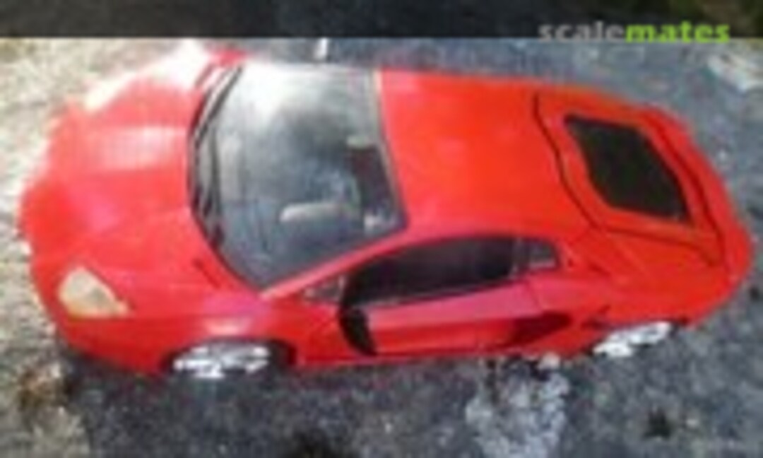 Lamborghini Aventador 1:24