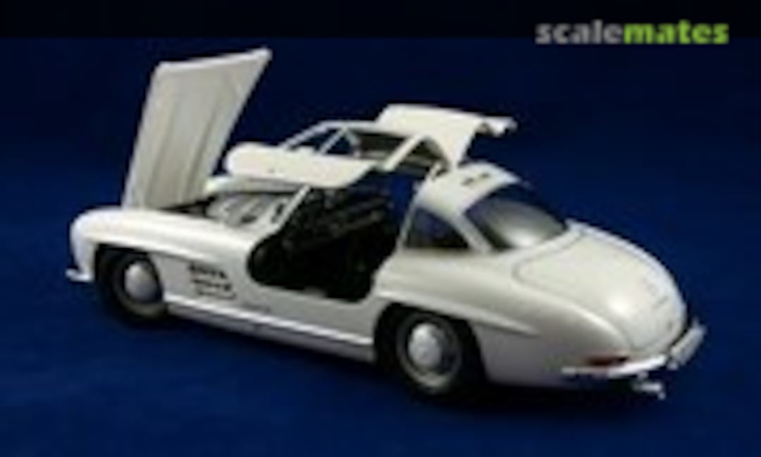 Mercedes-Benz 300SL 1:24