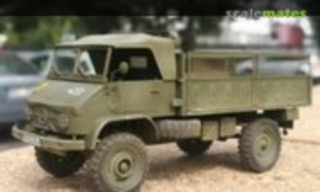 Unimog S404 1:35