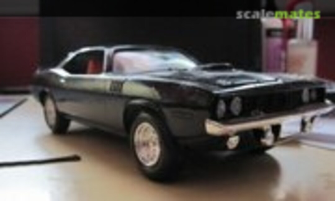 Plymouth Hemi Cuda 1:24