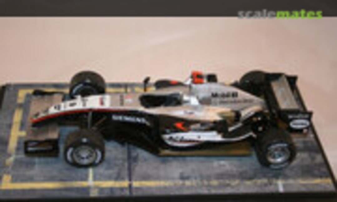 McLaren Mercedes MP4-20 1:24