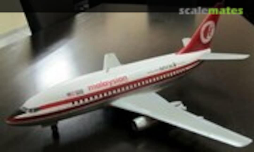 Boeing 737 1:72