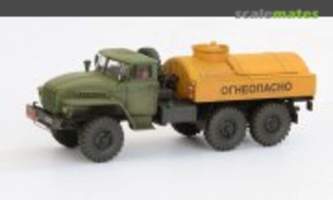 ATZ-5 on Ural-4320 1:72