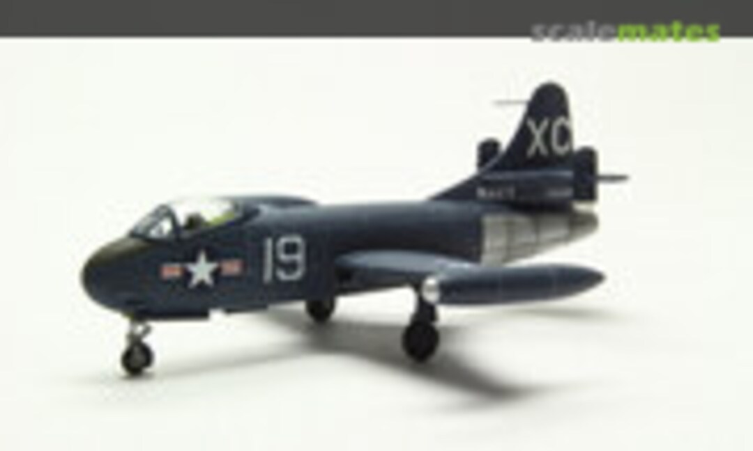 Vought F6U-1 Pirate 1:144