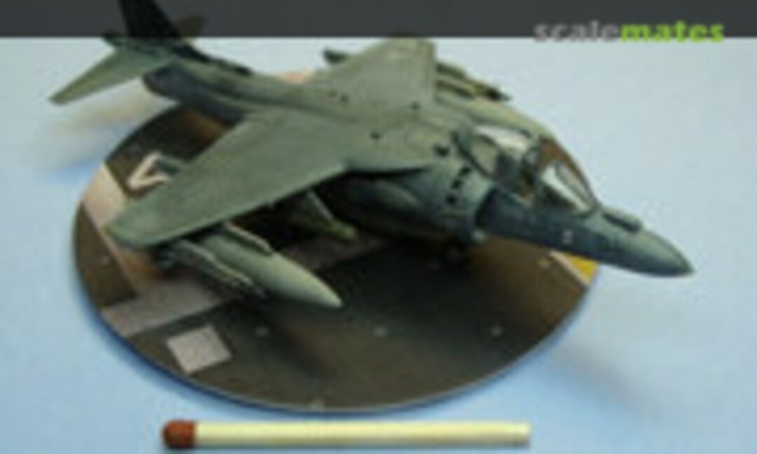 McDonnell Douglas AV-8B Harrier II 1:144