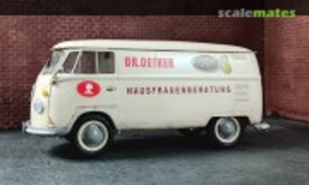 VW Type 2 T1 1:24