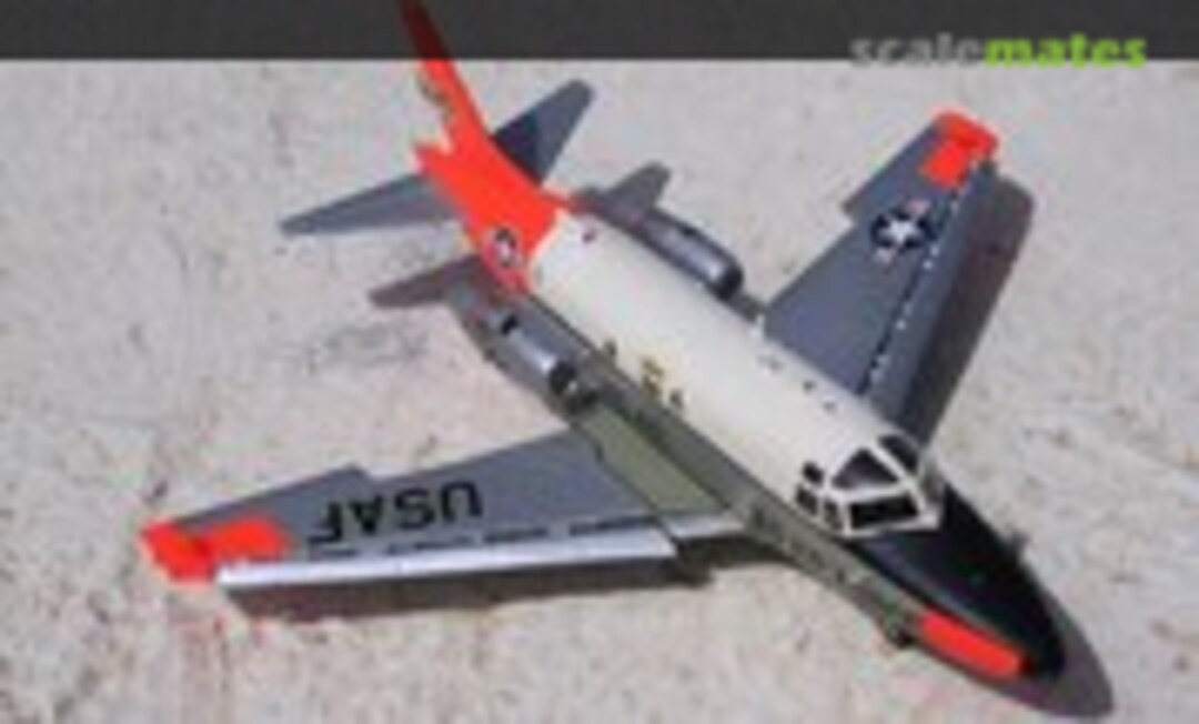 North American T-39 Sabreliner 1:72