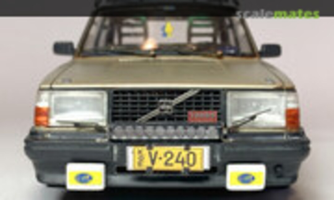 Volvo 240 1:24