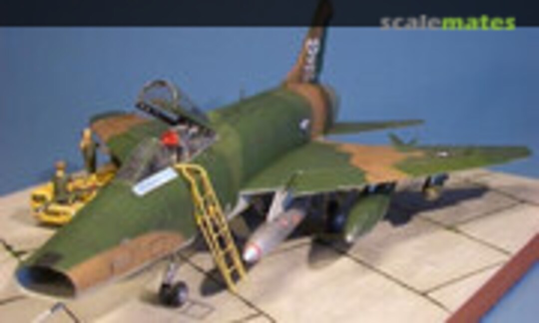 North American F-100D Super Sabre 1:48