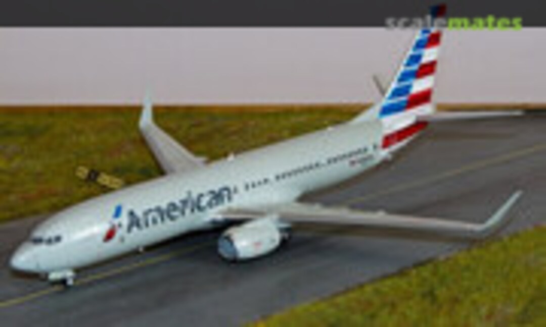 Boeing 737-823 1:144