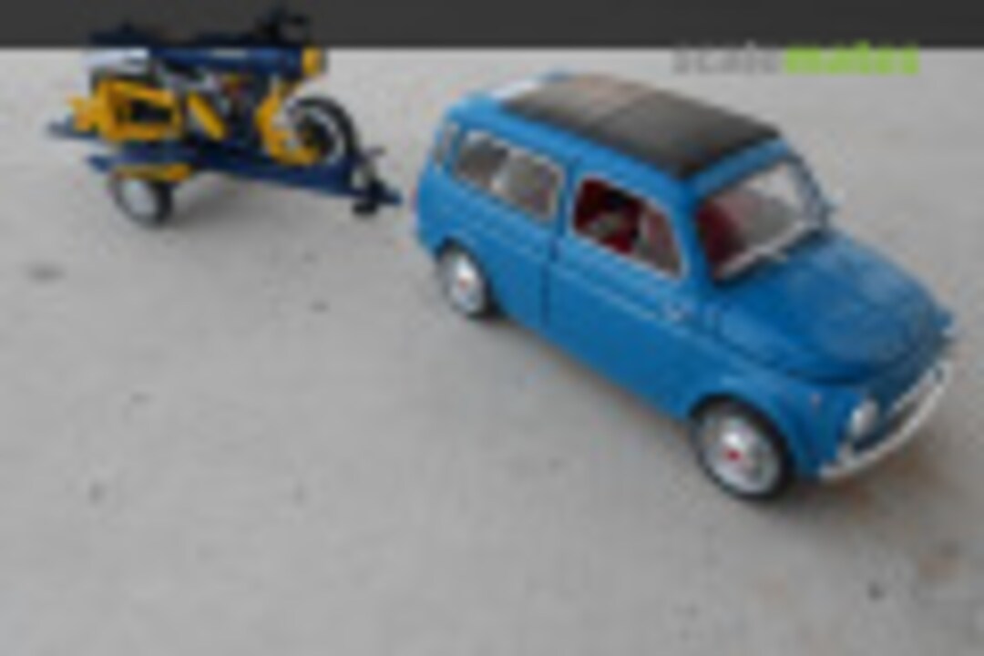 Fiat 500 1:24