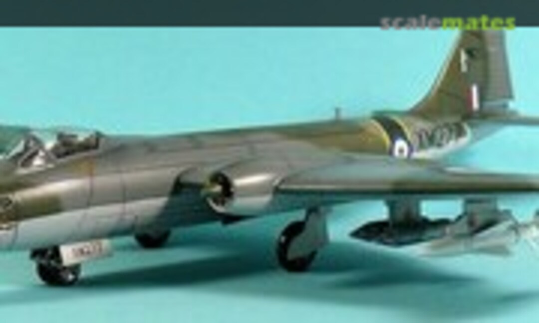 English Electric Canberra B(I)8 1:72