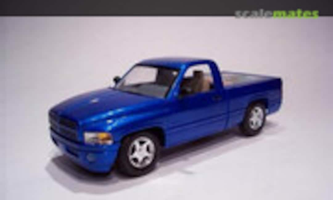 Dodge Ram VTS Pickup 1:25