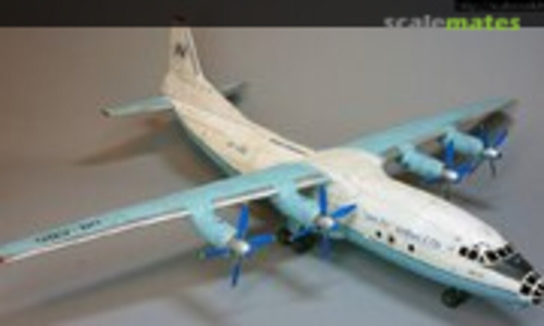 Antonov An-12 Cub 1:72