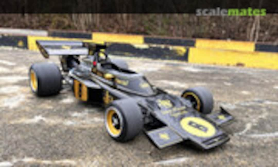 Lotus 72D 1:8