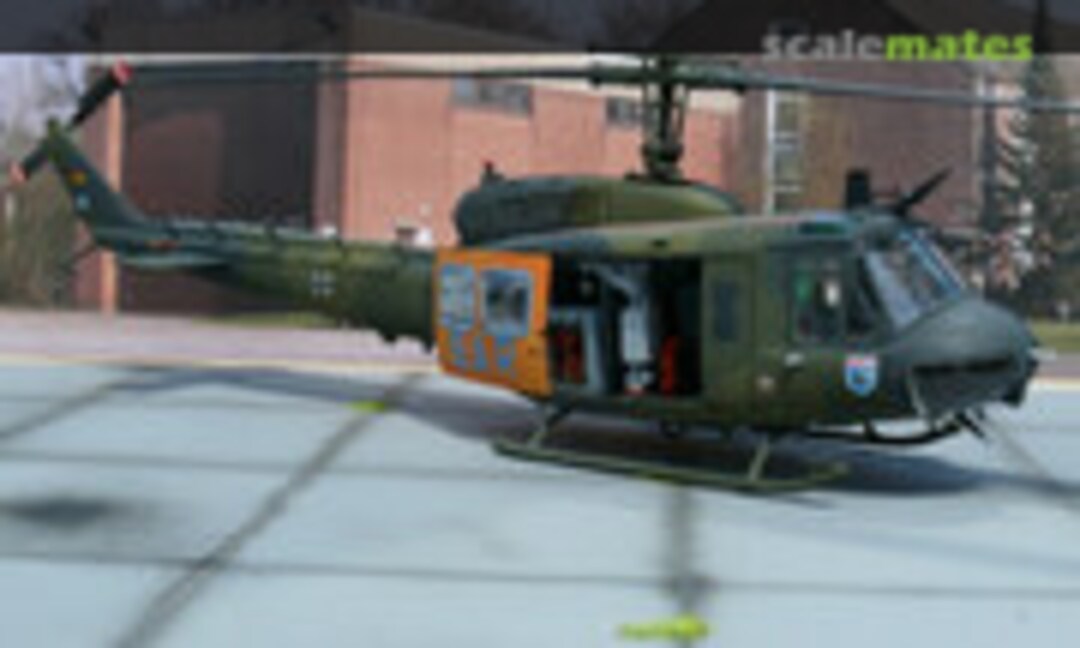 Bell UH-1D Huey 1:48