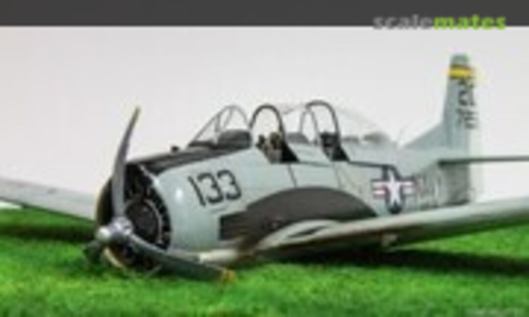 North American T-28B Trojan 1:48