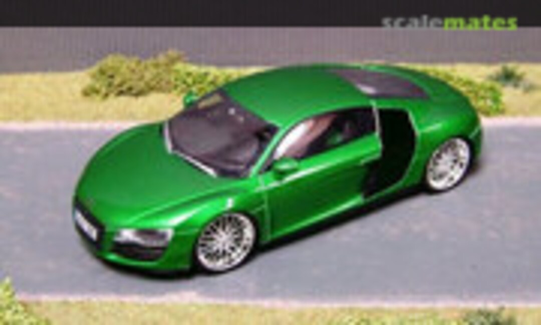 Audi R8 1:24