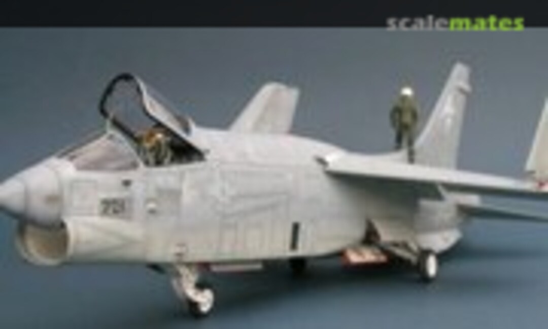 Vought RF-8G Crusader 1:32