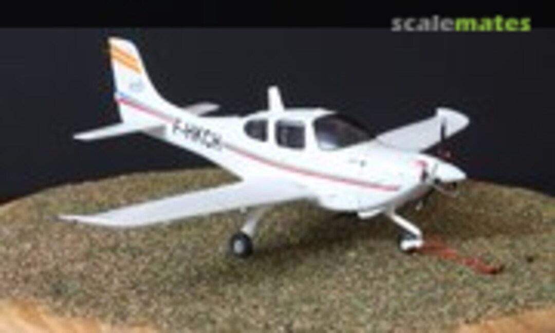 Cirrus SR20 1:72