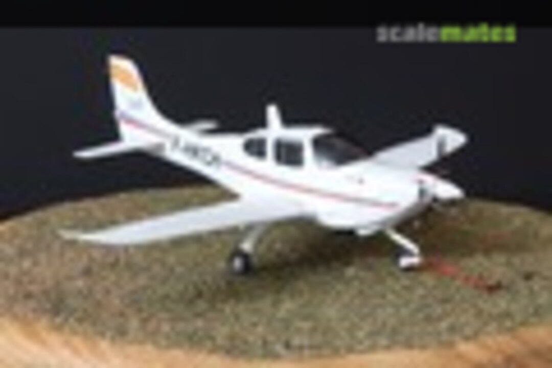 Cirrus SR20 1:72