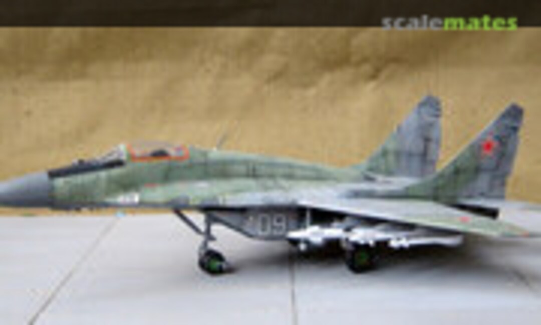 Mikoyan MiG-29S Fulcrum-C (Izdeliye 9.13) 1:72