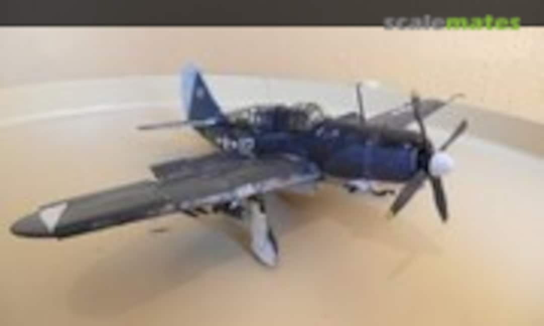 Curtiss SB2C-4 Helldiver 1:72