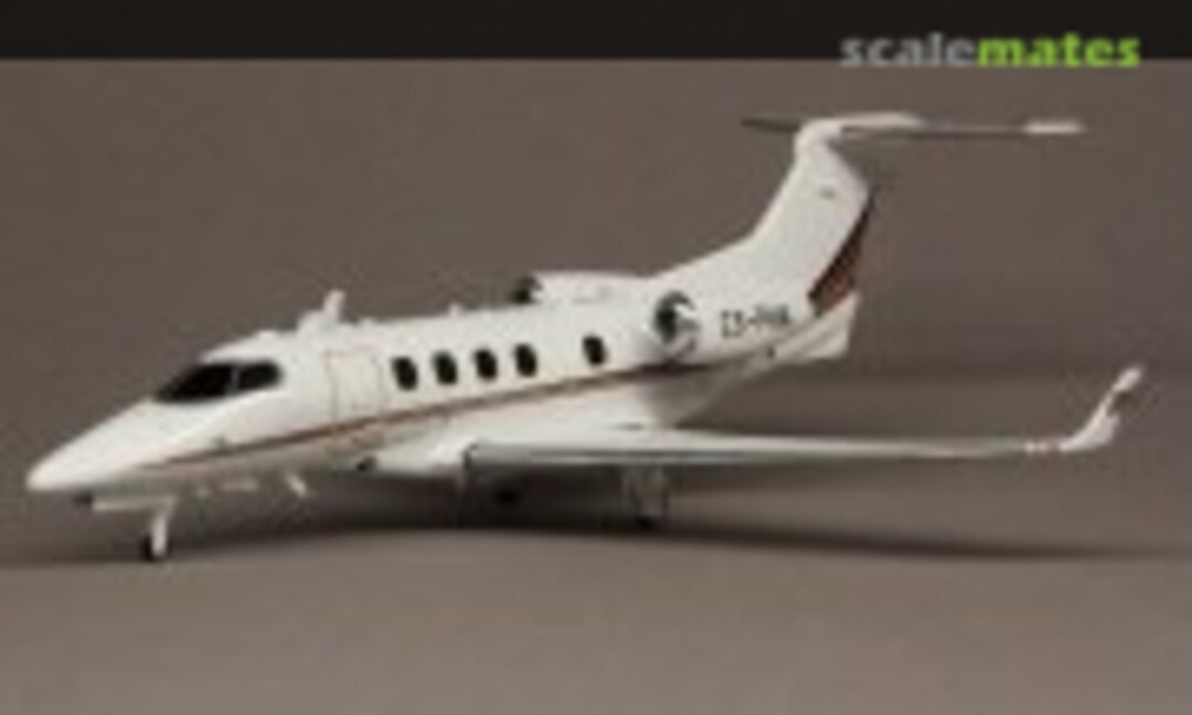 Embraer Phenom 300 1:144