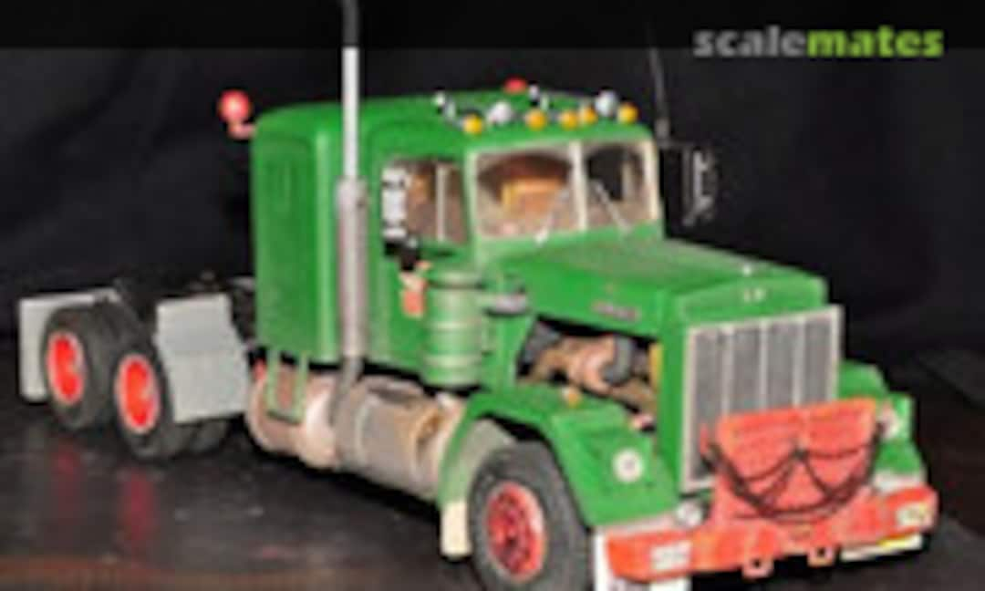 Kenworth Alaskan Hauler 1:25