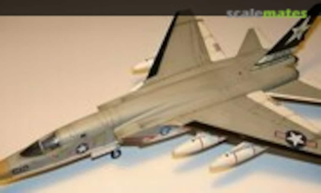 North American RA-5C Vigilante 1:72