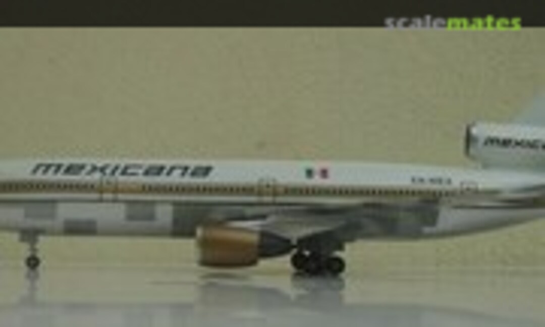 McDonnell Douglas DC-10-15 1:144