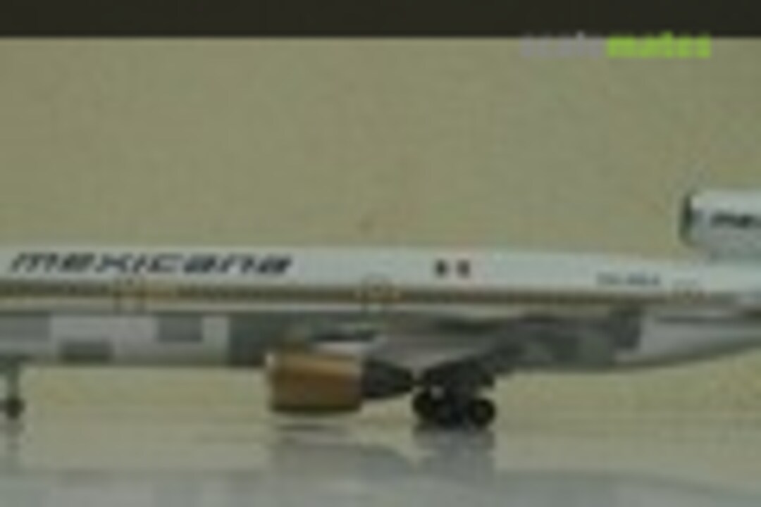 McDonnell Douglas DC-10-15 1:144