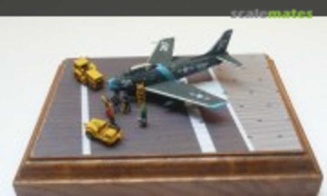 North American FJ-3 Fury 1:144