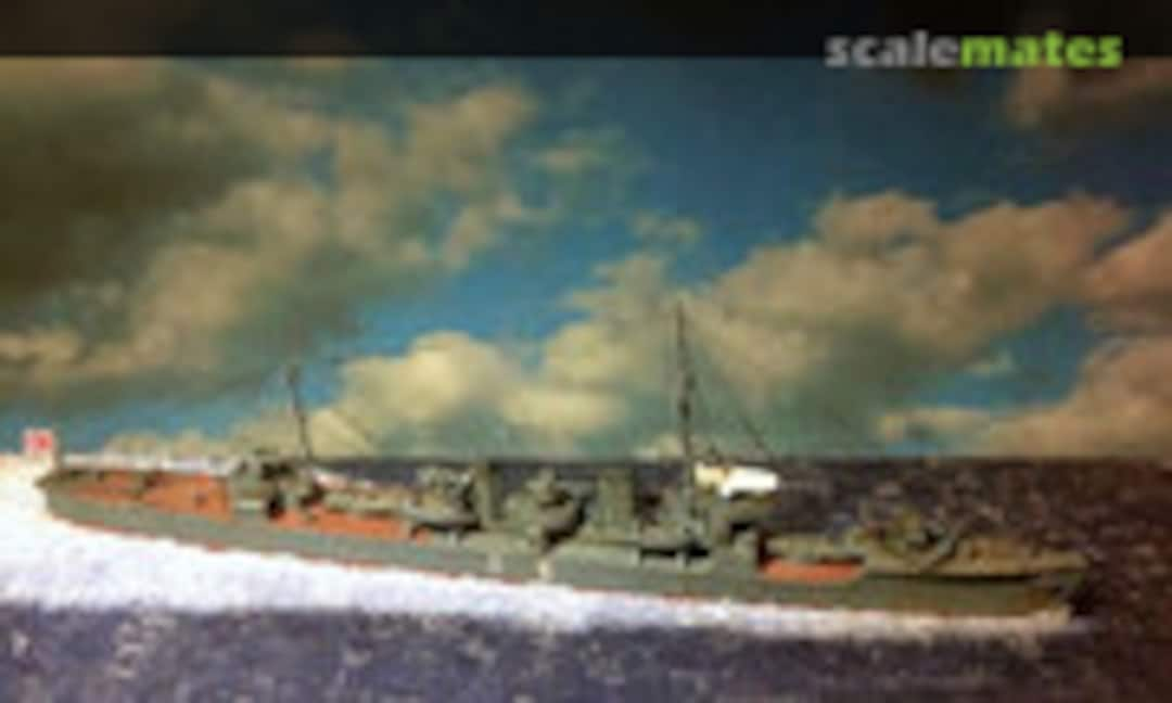 IJN Momi 1:700