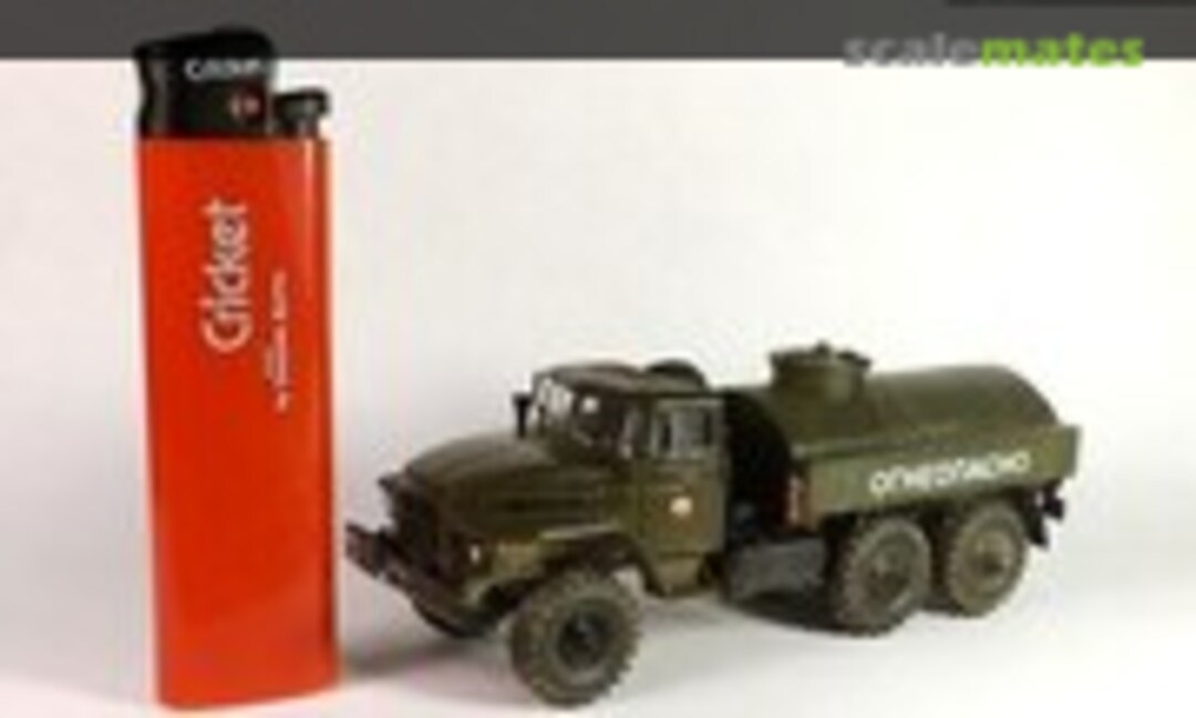 Ural 375 Tanker 1:72